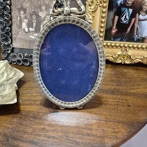 Ornate Antique-Style Oval Silver Photo Frame with Navy Backing